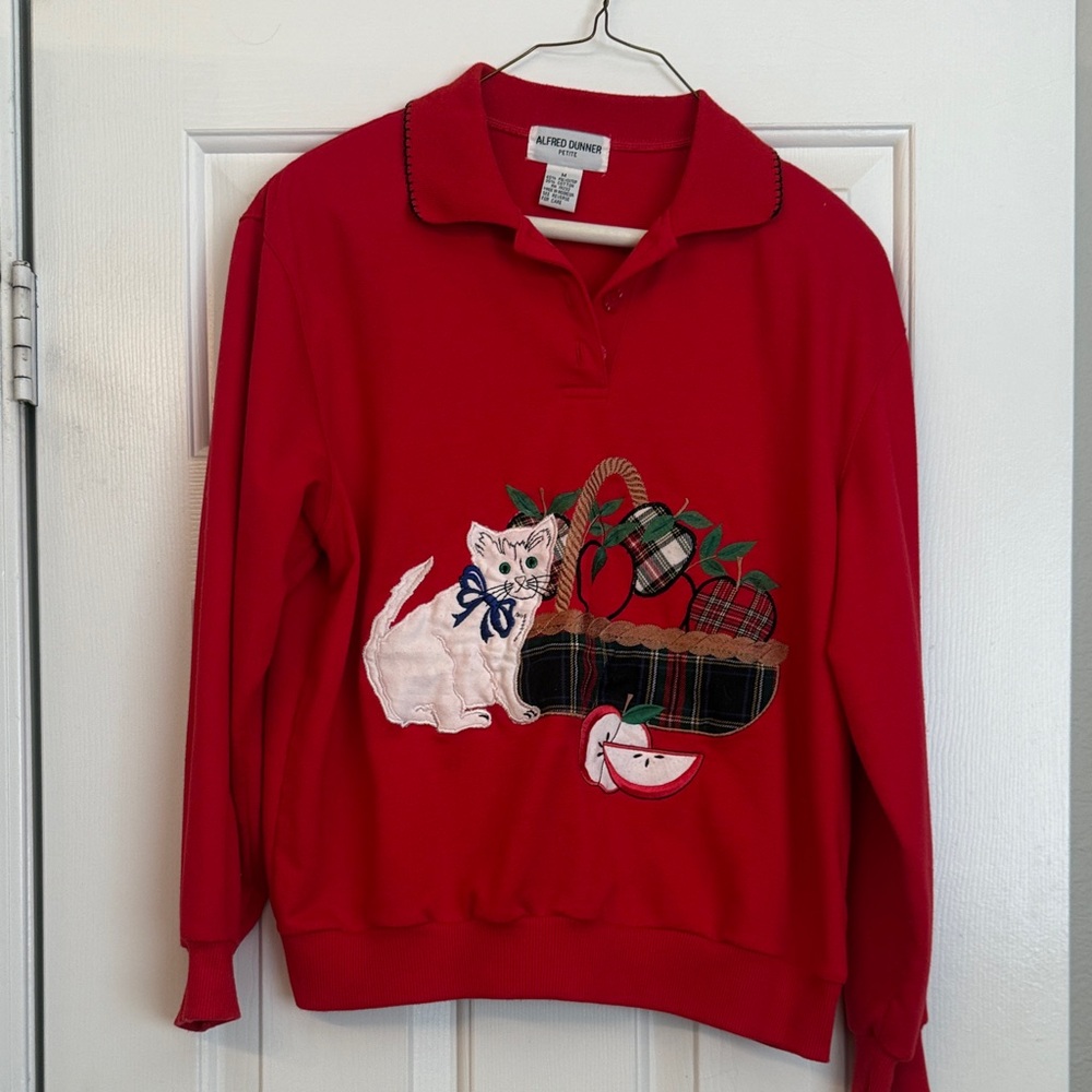 Alfred Dunner Red Sweatshirt with Christmas kitten design